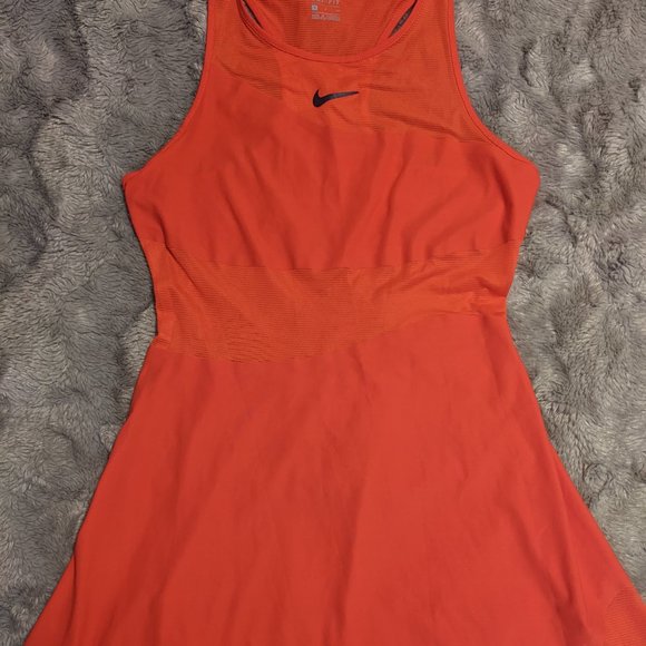 Nike Maria Sharapova Court Dress - Picture 4 of 9